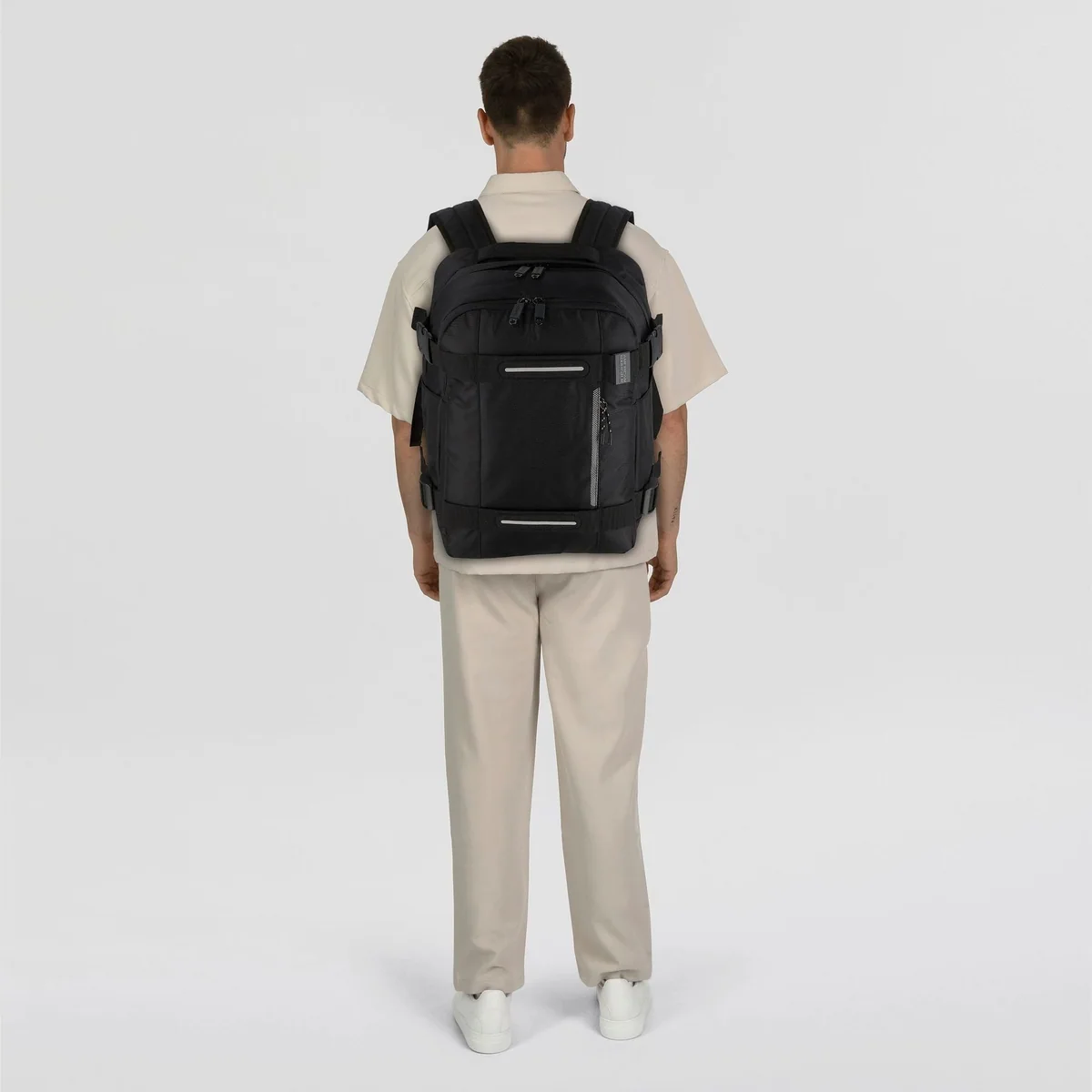 American Tourister Daypack Urban Track, hochwertiger Polyester, Laptopfach bis 46 cm 2