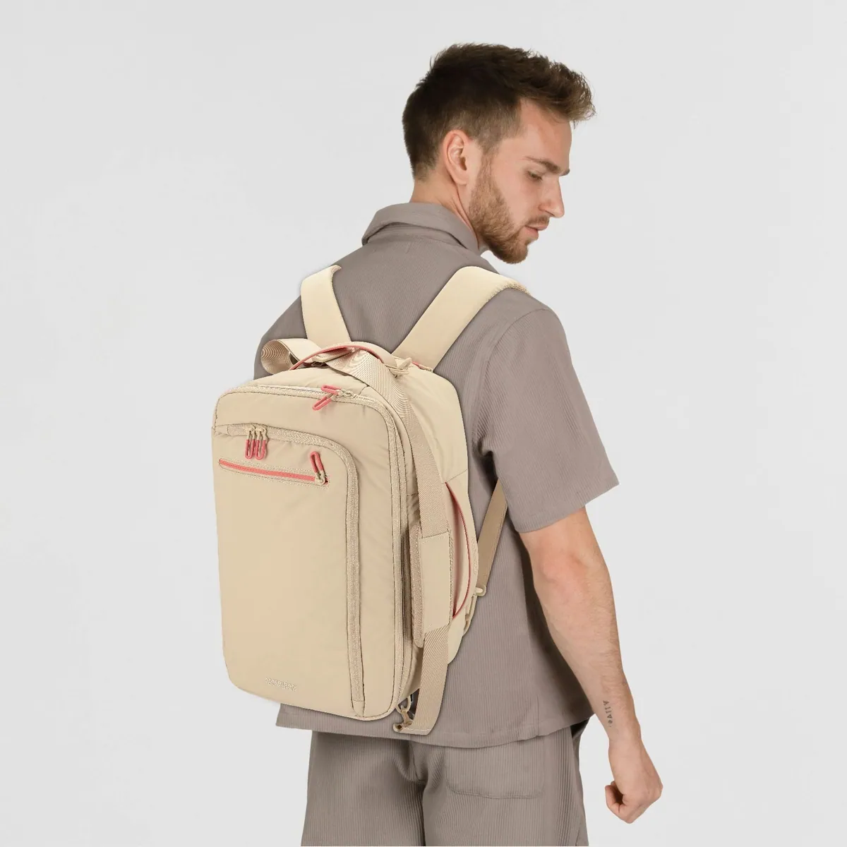 American Tourister Flugumhänger Puffypop, robustes PET-Material, große Fachaufteilung 2
